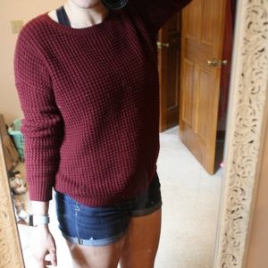 Maroon sweater